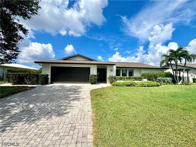 5573 Amoroso Dr