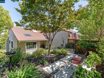 1807 Saint Andrews Dr