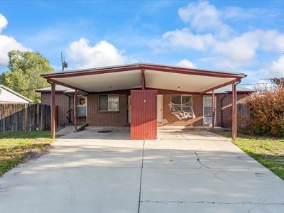 815 E White Maple Way