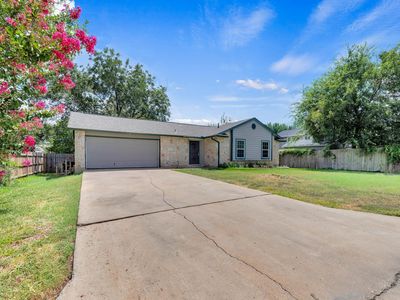 607 Garden Path Cv