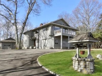 81 Manor Lane
