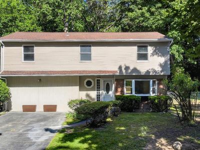 375 Old Willets Path