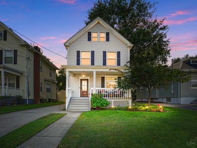 2721 Minot Ave
