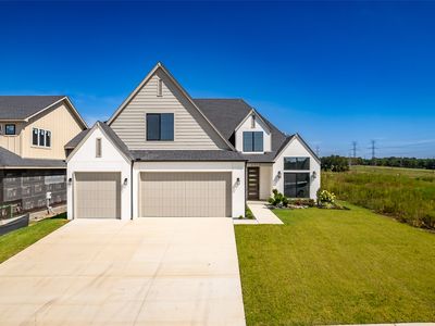 2717 E 134th Cir