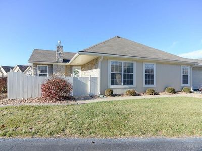 6160 NE Kensington Dr