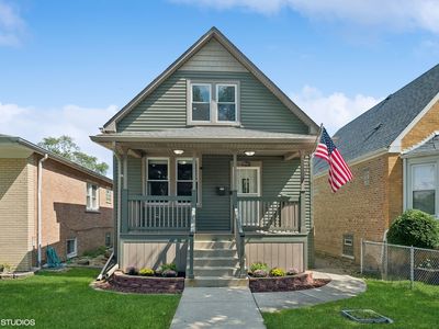 2949 N Rutherford Ave