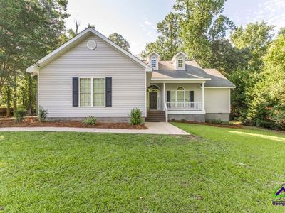 Property at 597 Aaron Cir, Gray, GA
