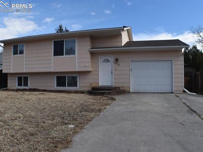 1095 Peterson Rd