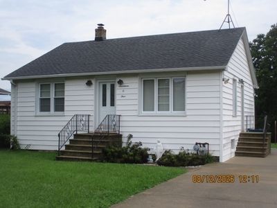 1704 Cora St