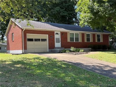 211 Fairwood Drive