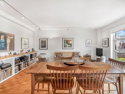 80 La Salle St APT 18A