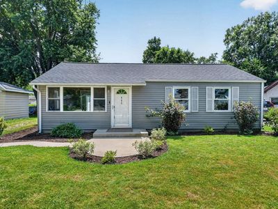 602 W Elm St