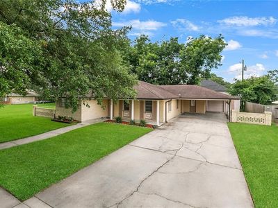 26 W Carmack Dr