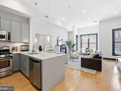 1127 6th St NW Unit 200