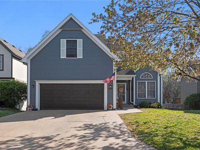 705 Redbud Dr