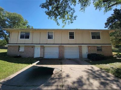 205 NE Westwind Dr