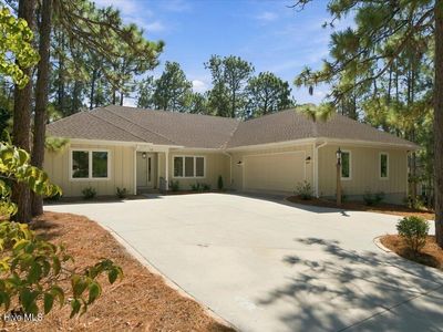 10 Catalpa Lane N