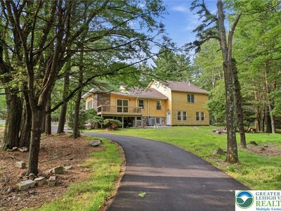 158 Pineknoll Dr