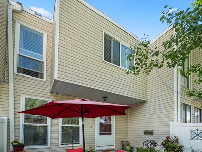 5212 S Gravenstein Park W