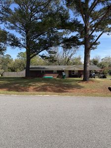 5700 Medley Ln