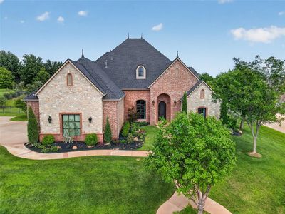 22002 White Pine Cir