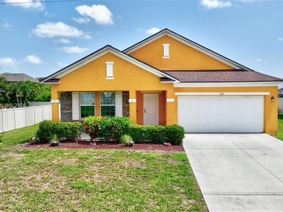 1913 SW 26th Ter