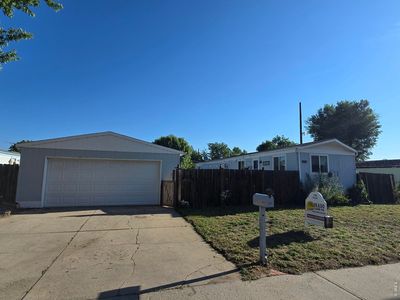 210 Oak St