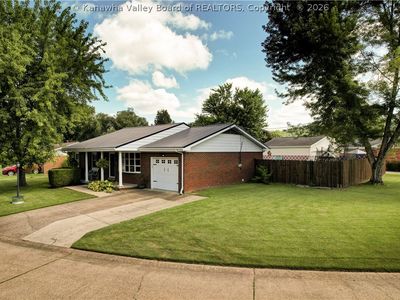 Property at 135 Seneca Cir, Winfield, WV