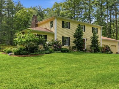 40 White Pine Dr