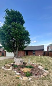 201 S La Mesa Dr