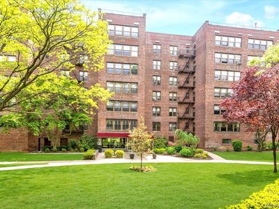 18-75 Corporal Kennedy Street #2K
