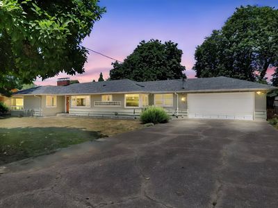 215 Myoak Dr