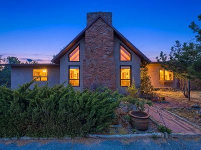 3649 Mimbres Ln