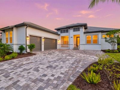 1154 Kings Way Dr