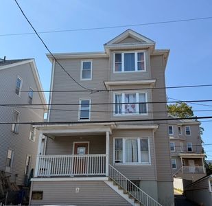425 Division St