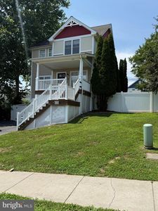 38 Montclair Ave