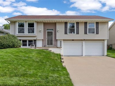 230 Sussex Dr NE