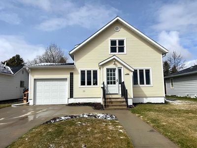 205 2nd Ave SW