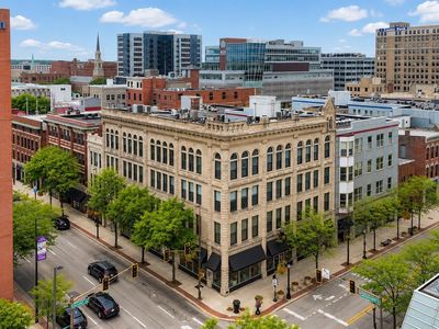 112 W Washington Blvd APT 231