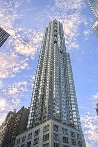 301 W 57th St APT 8E
