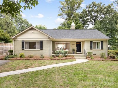 3123 Country Club Dr