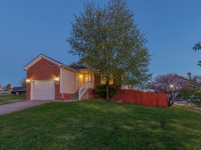 100 Santa Monica Dr