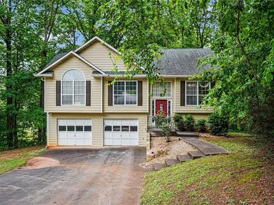 130 Bobolink Dr