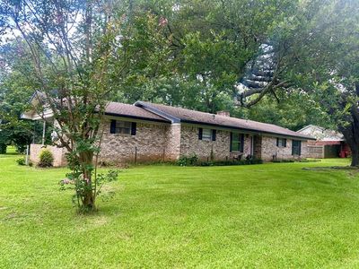 222 E Parker Rd