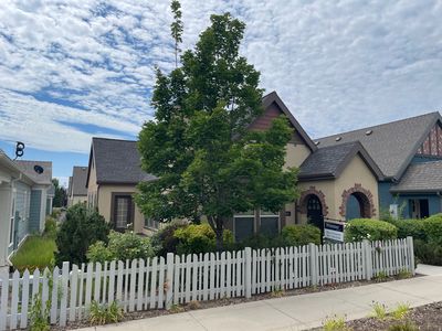 4943 W Black Twig Dr