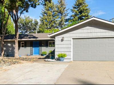 4423 Winding Way