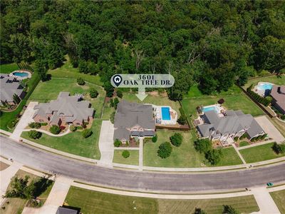 3601 Oak Tree Dr