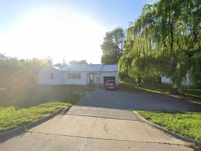 406 S Main St