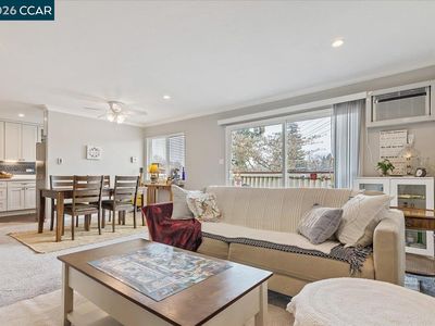 2180 Geary Rd APT 18