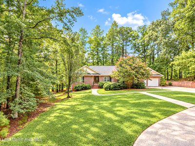 96 Laurelview Rd